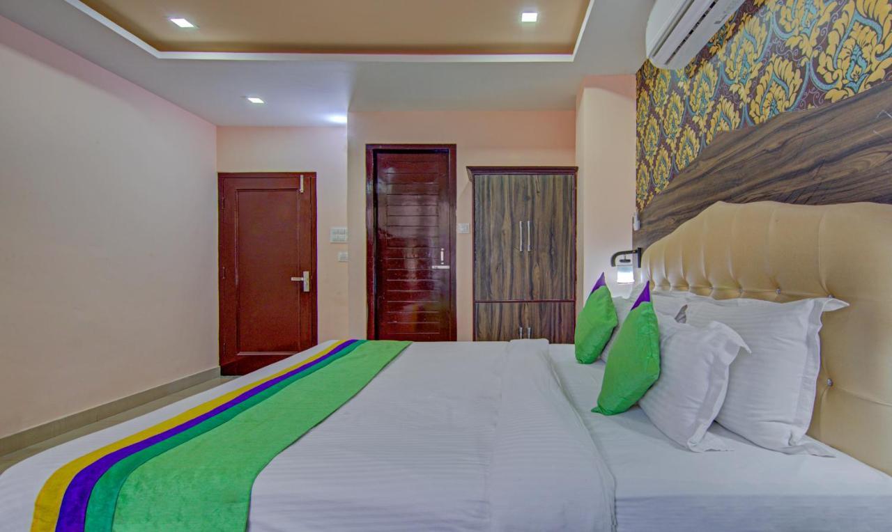 Treebo Roshan House With Valley View McLeod Ganj Exterior photo